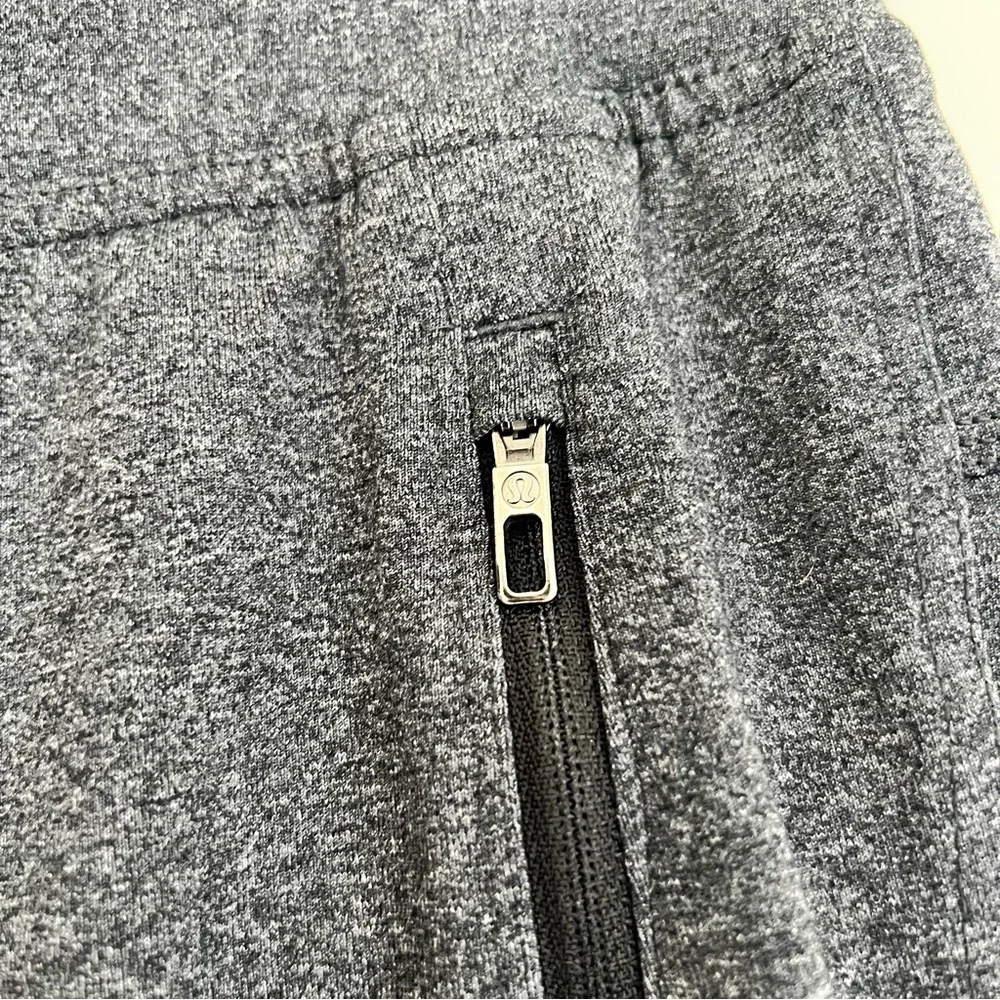 Lululemon Men Discipline Straight Leg Jogger Pant 32